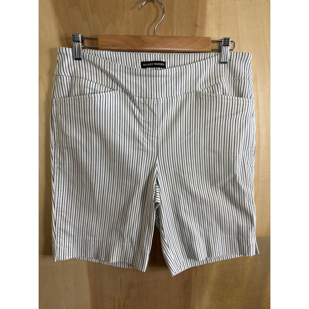 Hirlay Radley‎ Shorts Women's Medium